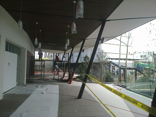 Duela de fibra en pasillos