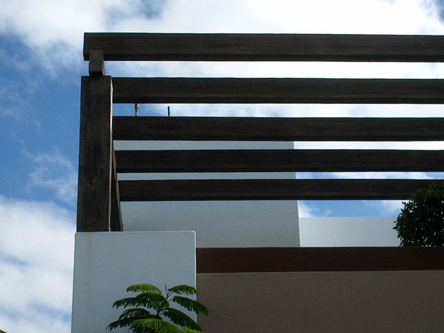 Pérgolas (vigas) textura imitación madera.