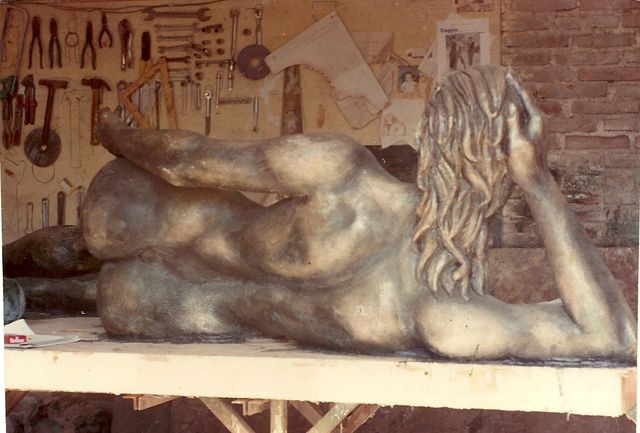 Desnudo Interior en casa de Julio Cesar Chavez.